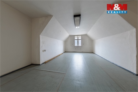 Prodej rodinného domu, 710 m² 22