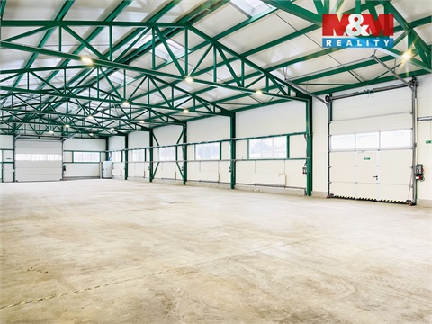 Pronájem výrobního objektu, 1 070 m² - 2