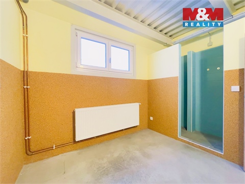 Pronájem výrobního objektu, 1 070 m² 10