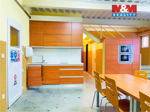 Pronájem výrobního objektu, 1 070 m² - 6