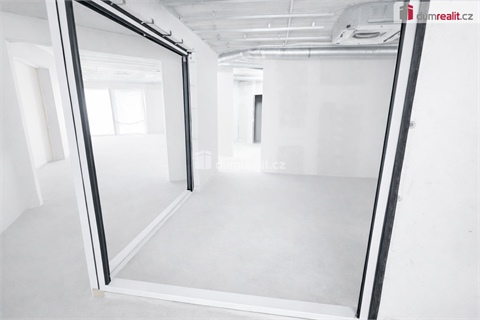 Pronájem obchodních prostor, 132 m² 6