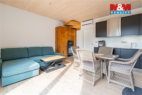 Prodej rodinného domu, 147 m² - 14