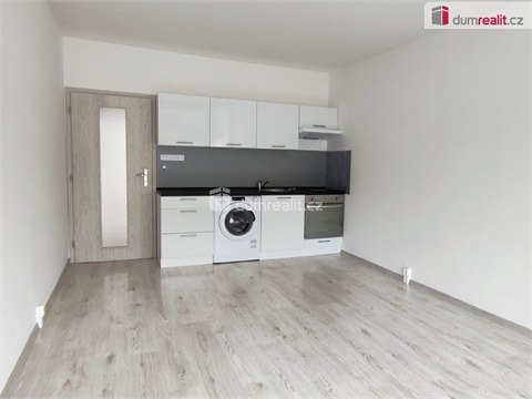 Pronájem bytu 1kk, 30 m² - 0