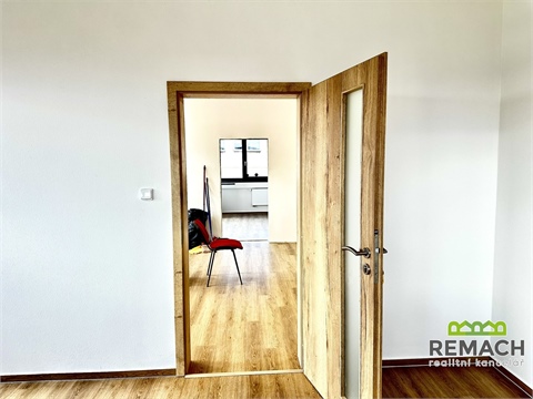 Pronájem kanceláře, 500 m² 6