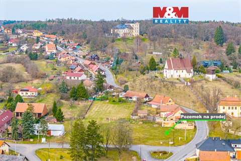 Prodej stavebního pozemku, 1 185 m² 0