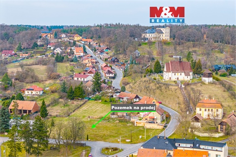 Prodej stavebního pozemku, 1 104 m² 0