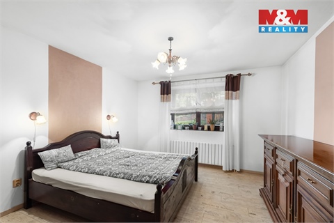 Prodej rodinného domu, 228 m² - 10