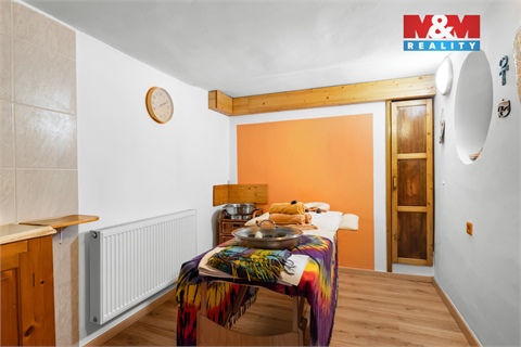 Prodej rodinného domu, 228 m² - 24