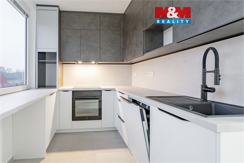 Prodej bytu 3+1, 74 m² 0