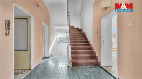 Prodej rodinného domu, 302 m² - 10