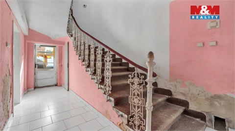 Prodej rodinného domu, 302 m² - 12