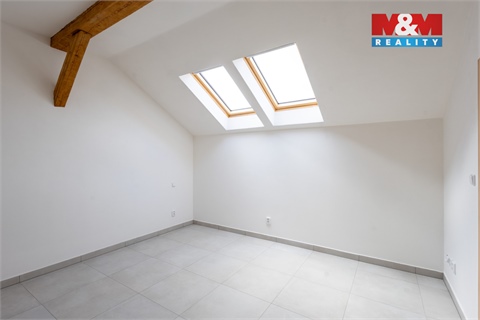 Pronájem bytu 2kk, 70 m² - 2