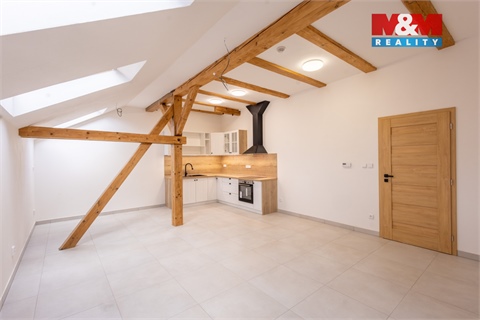 Pronájem bytu 2kk, 70 m² 2