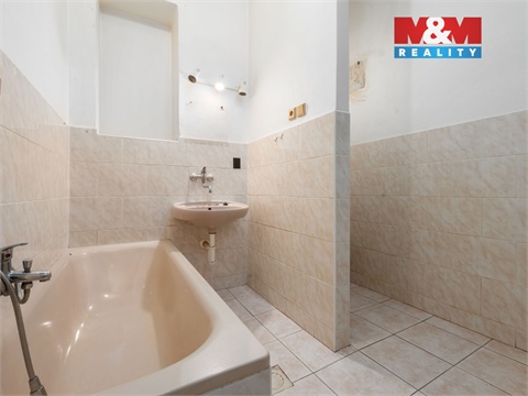 Prodej rodinného domu, 355 m² - 14