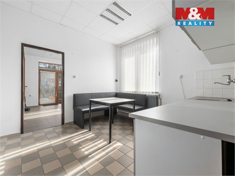 Prodej rodinného domu, 355 m² - 18