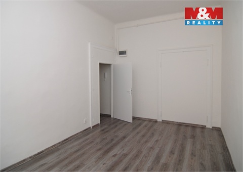 Pronájem bytu 1+1, 30 m² 2