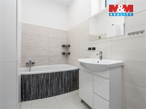 Prodej rodinného domu, 83 m² - 8