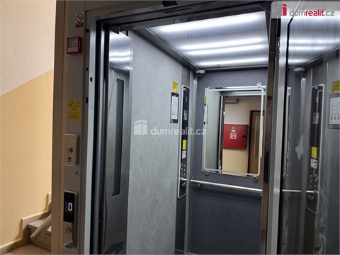 Pronájem bytu 3+1, 63 m² 12