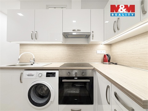 Pronájem bytu 1+1, 50 m² - 10