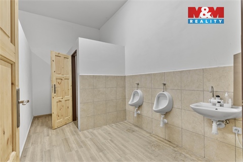 Pronájem výrobního objektu, 884 m² - 10
