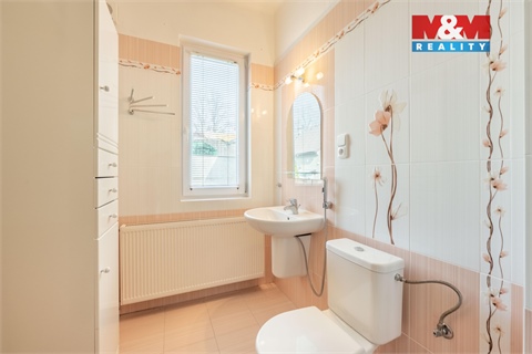 Prodej rodinného domu, 92 m² 6