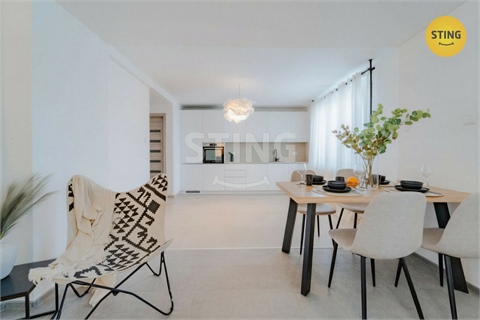 Prodej rodinného domu, 208 m² 2