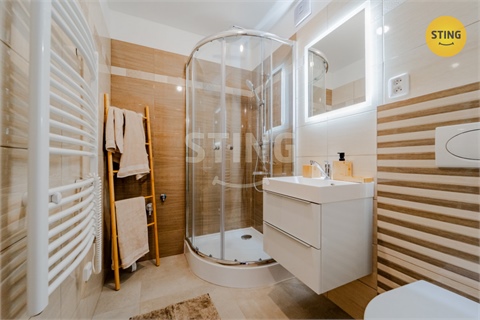 Prodej rodinného domu, 208 m² - 12