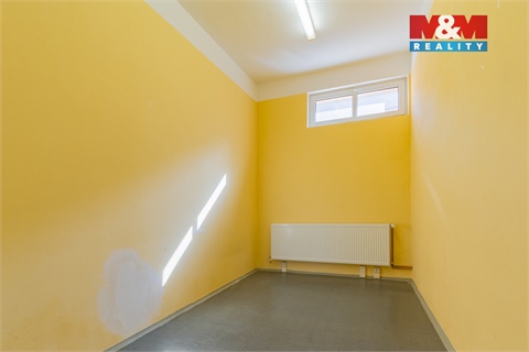 Prodej obchodních prostor, 300 m² 6