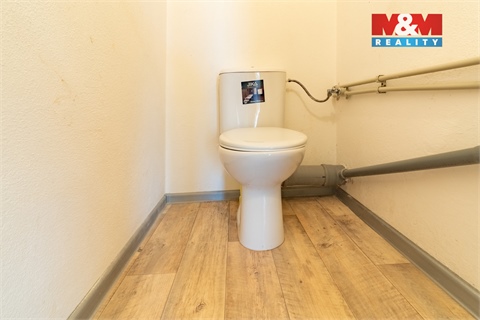 Prodej obchodních prostor, 300 m² - 18