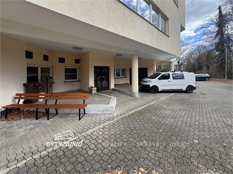 Pronájem kanceláře, 115 m² - 12