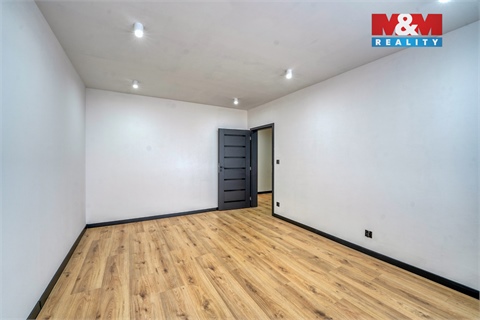 Prodej bytu 4+1, 84 m² - 22