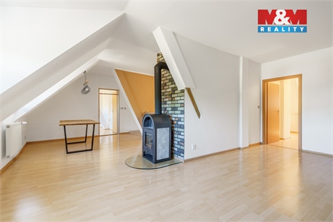 Pronájem bytu 3+1, 130 m² - 0