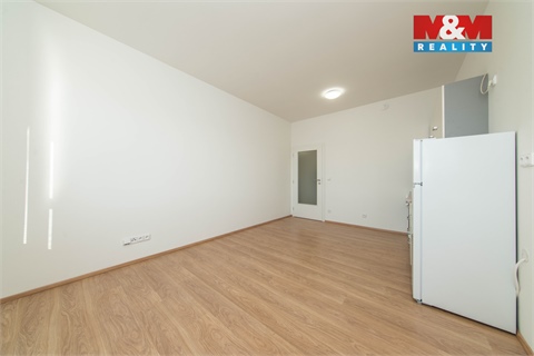 Pronájem bytu 2kk, 42 m² - 2