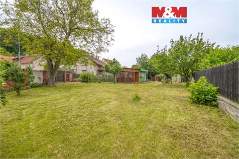 Prodej stavebního pozemku, 806 m² 0