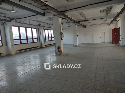 Pronájem skladu / haly, 604 m² 0