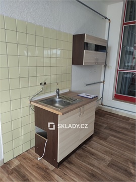 Pronájem skladu / haly, 604 m² - 12