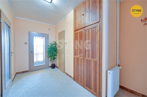 Prodej rodinného domu, 200 m² - 8