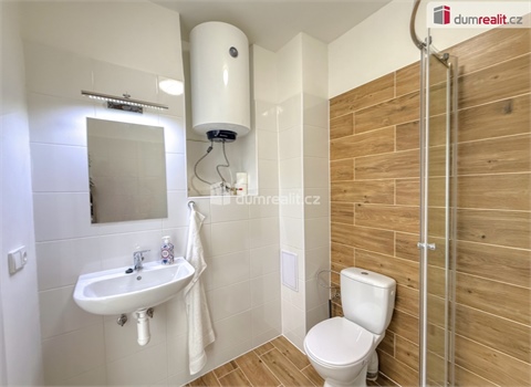 Pronájem bytu 1+1, 32 m² 2