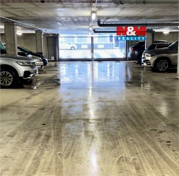 Pronájem parkovacího místa, 20 m²