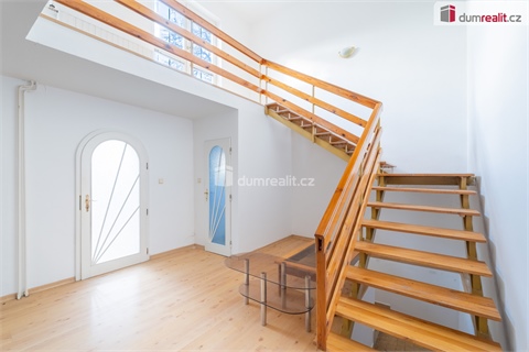 Prodej rodinného domu, 230 m² - 8