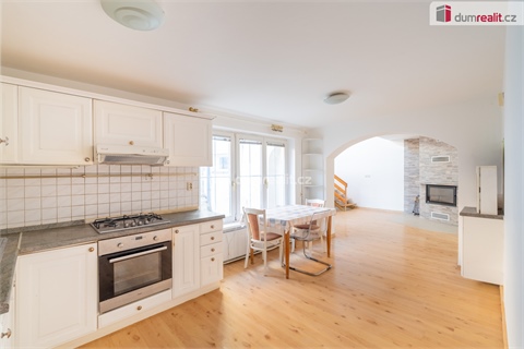 Prodej rodinného domu, 230 m² 4