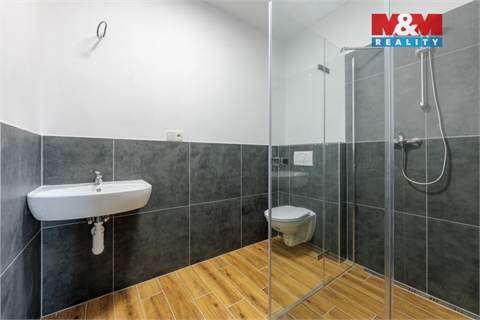 Prodej rodinného domu, 182 m² - 2