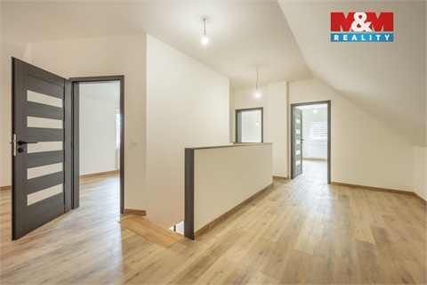 Prodej rodinného domu, 179 m² 24