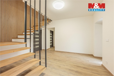 Prodej rodinného domu, 179 m² - 4