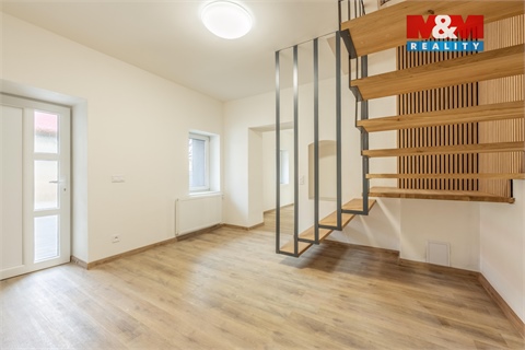 Prodej rodinného domu, 179 m² - 16