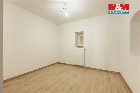 Prodej rodinného domu, 179 m² 8