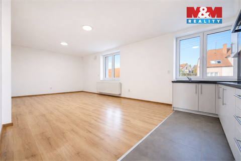 Pronájem bytu 3kk, 78 m² - 0