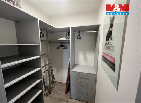 Pronájem bytu 3kk, 87 m² 10