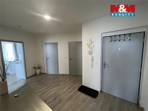 Pronájem bytu 3kk, 87 m² - 10