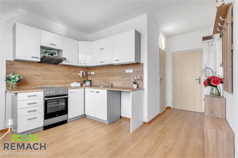 Pronájem bytu 1+1, 33 m² 0